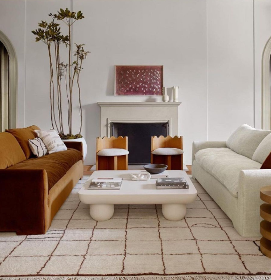 Salón dos sofás estilo clásico renovado